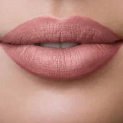 LIP BLUSH BLURRED EFFECT LIPSTICK