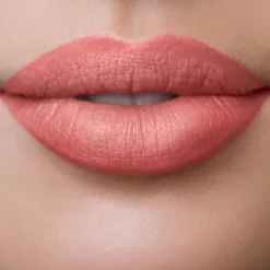 LIP BLUSH BLURRED EFFECT LIPSTICK