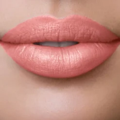 LIP SHOT