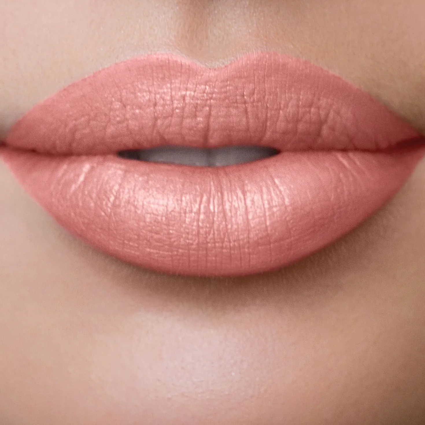 LIP SHOT