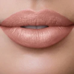 LIP SHOT
