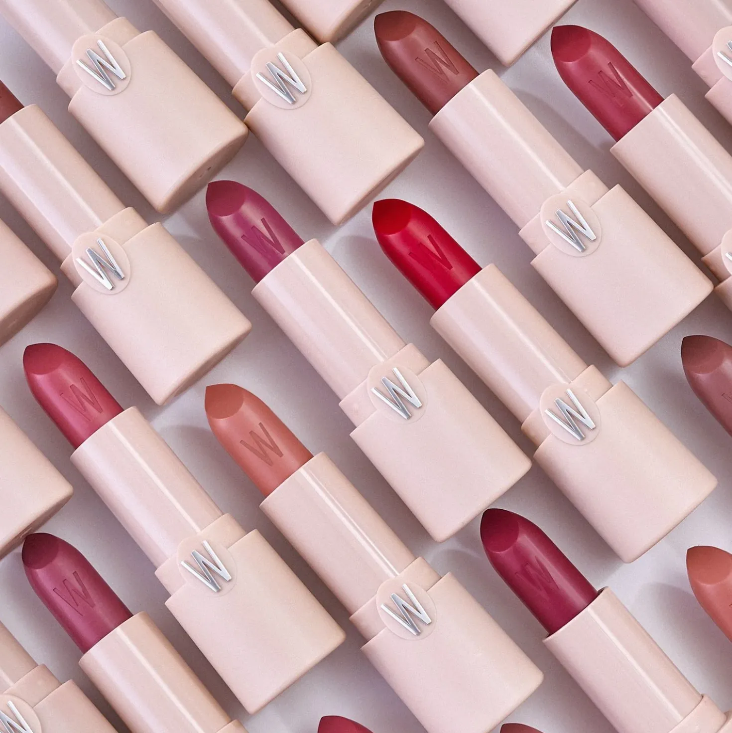 LIP SHOT