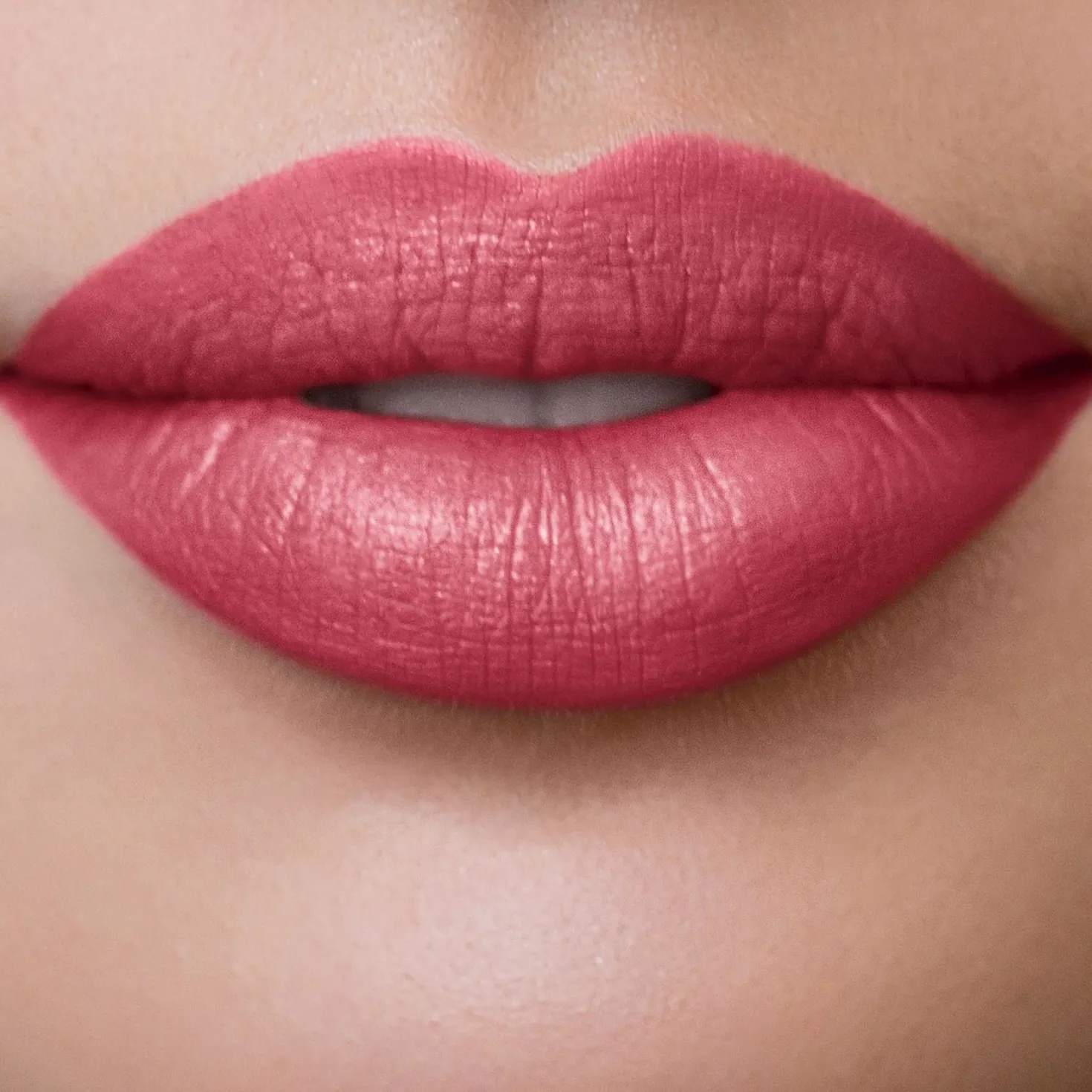 LIP SHOT