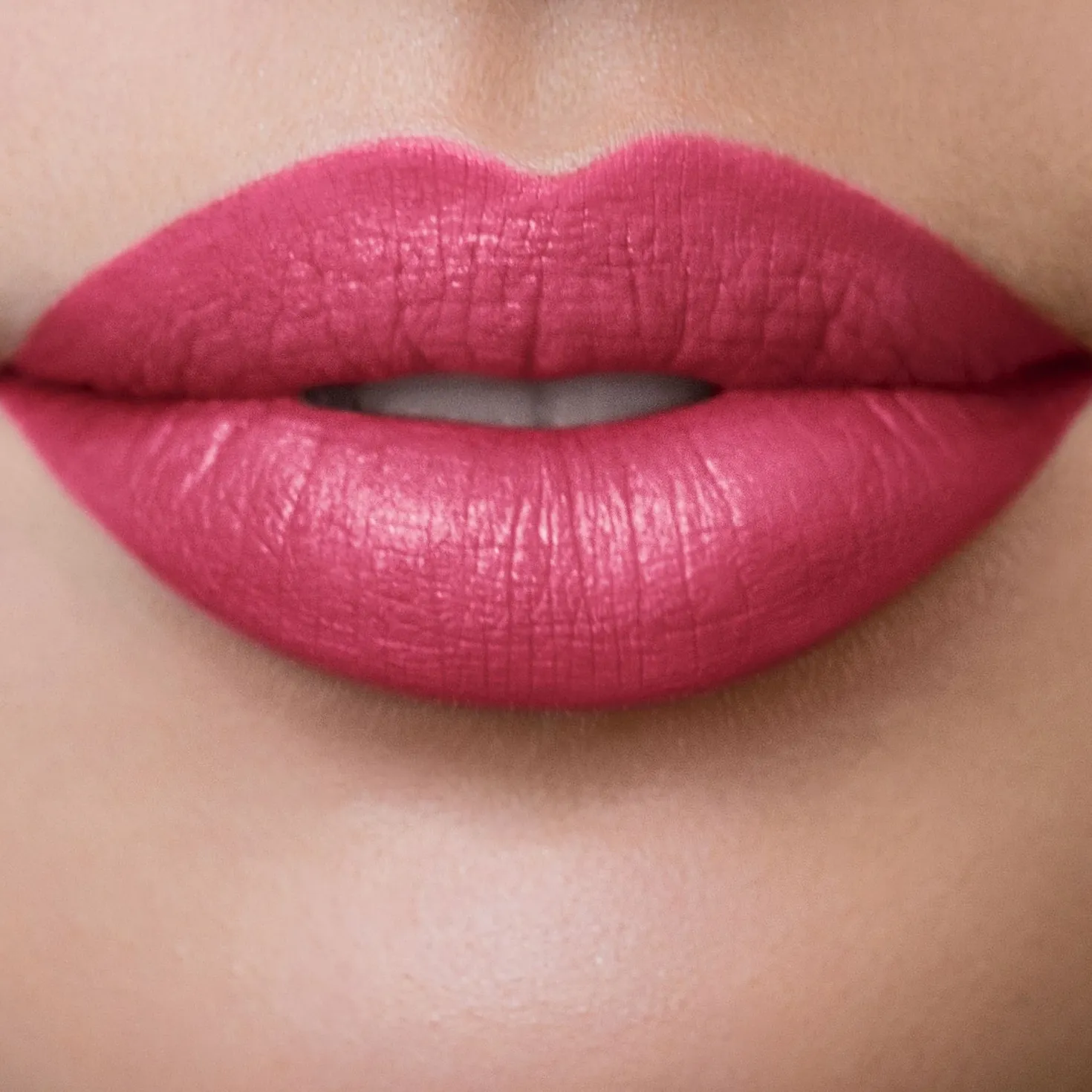 LIP SHOT