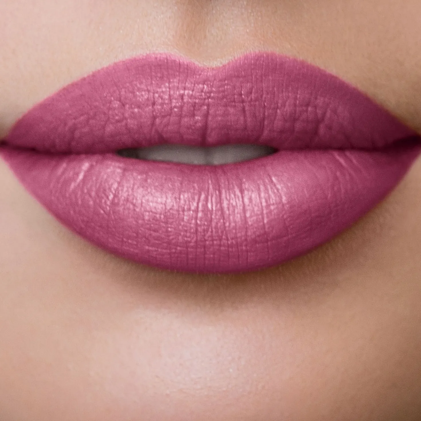 LIP SHOT