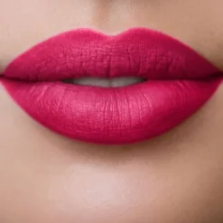 LONG LASTING LIQUID LIPSTICK