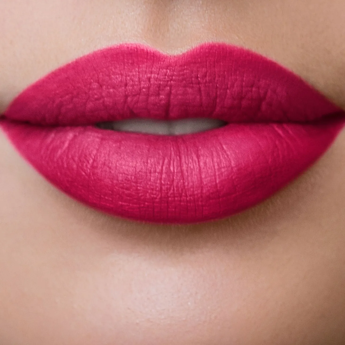 LONG LASTING LIQUID LIPSTICK