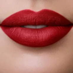 LONG LASTING LIQUID LIPSTICK