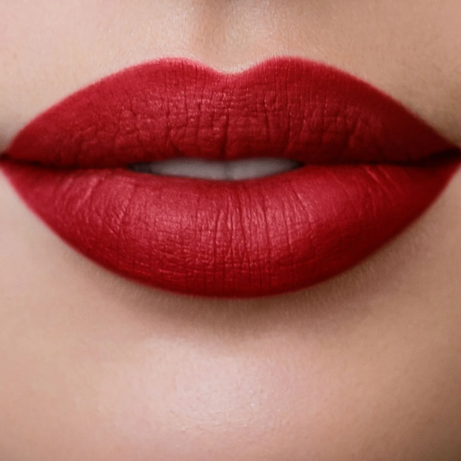 LONG LASTING LIQUID LIPSTICK