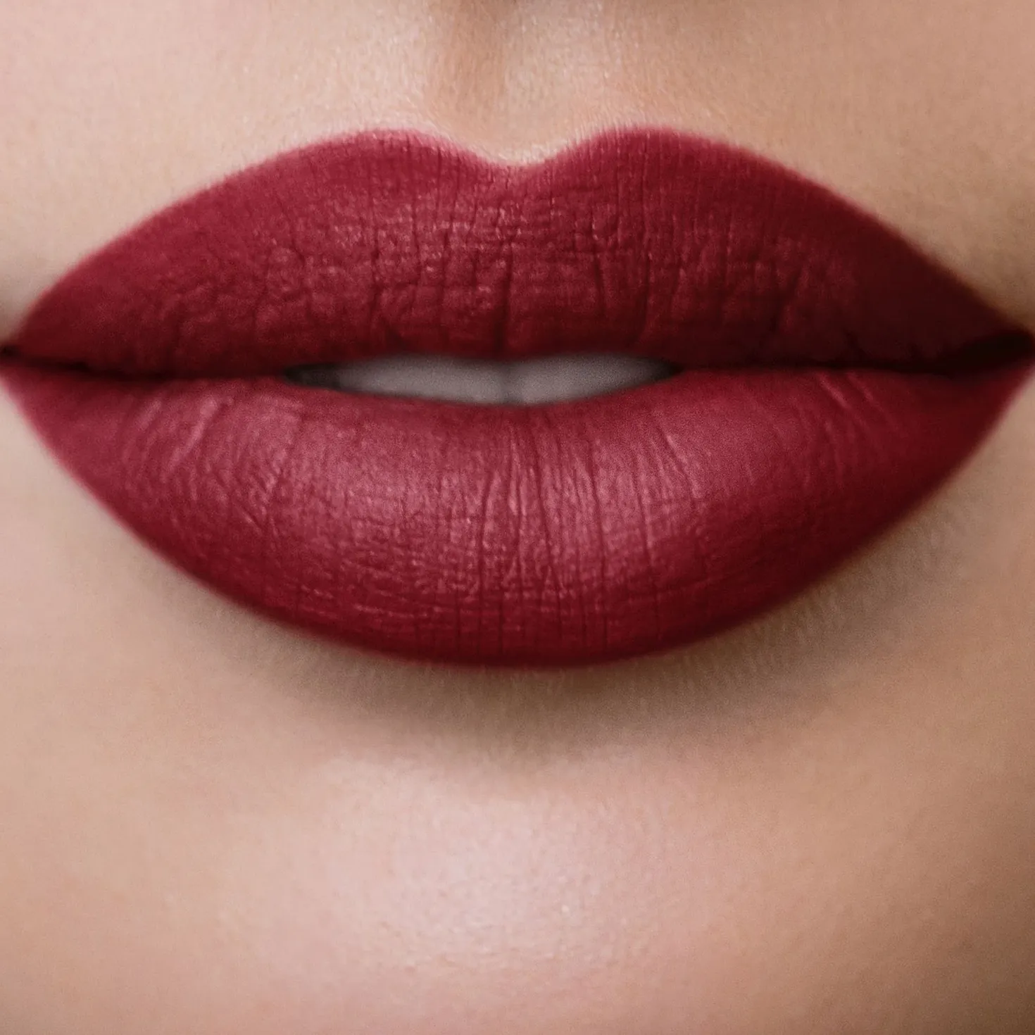 LONG LASTING LIQUID LIPSTICK