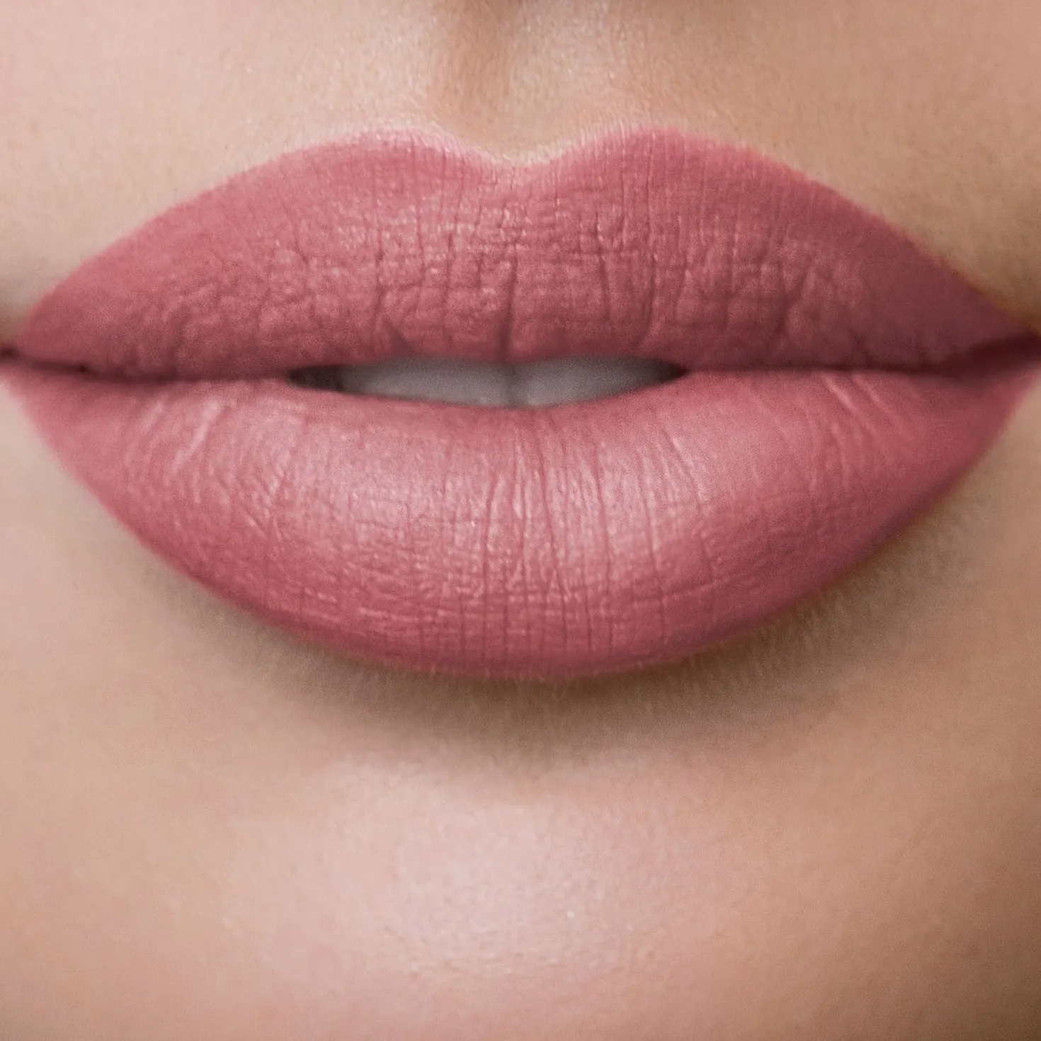 LONG LASTING LIQUID LIPSTICK
