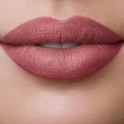 LONG LASTING LIQUID LIPSTICK