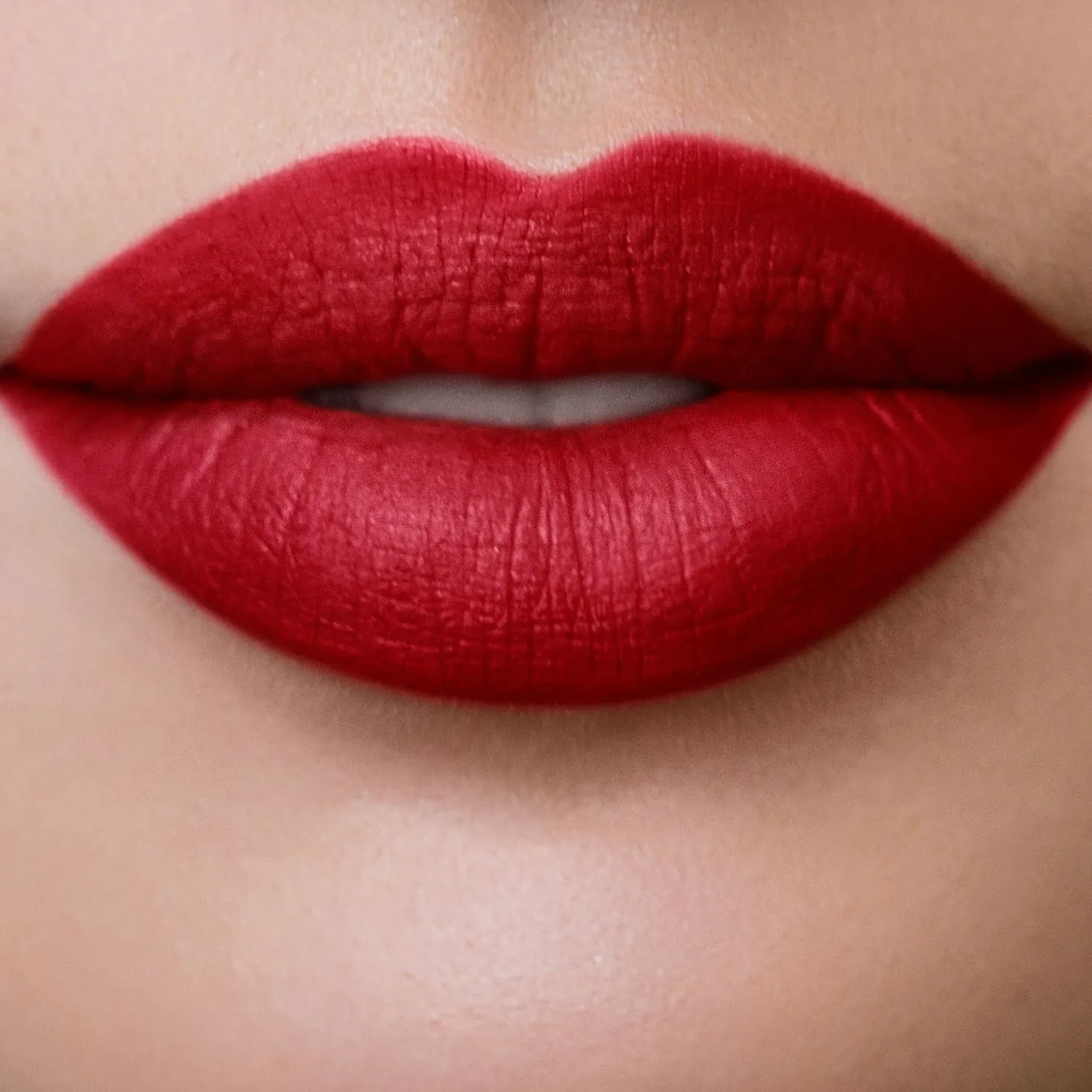 LONG LASTING LIQUID LIPSTICK