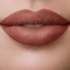 LONG LASTING LIQUID LIPSTICK