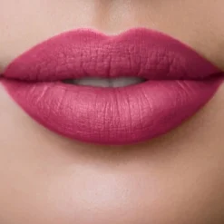 LONG LASTING LIQUID LIPSTICK