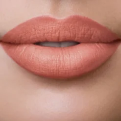 LONG LASTING LIQUID LIPSTICK