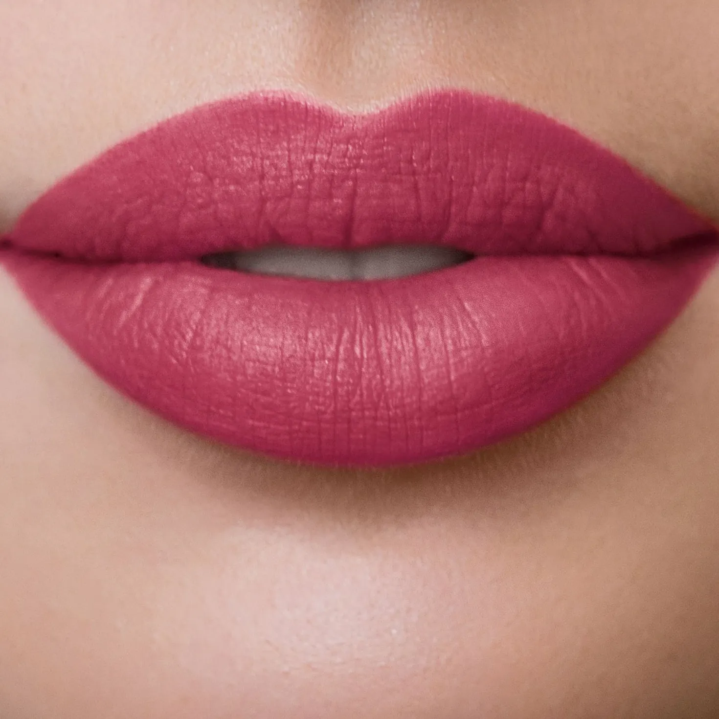 LONG LASTING LIQUID LIPSTICK