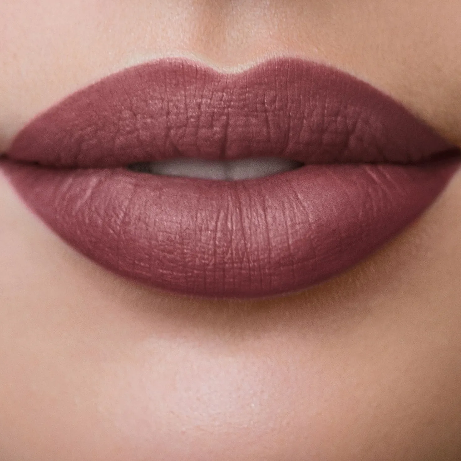 LONG LASTING LIQUID LIPSTICK