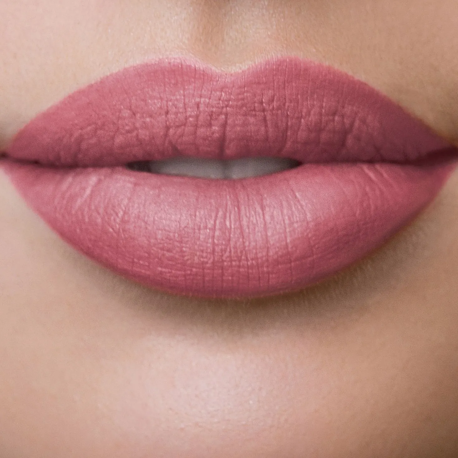 LONG LASTING LIQUID LIPSTICK